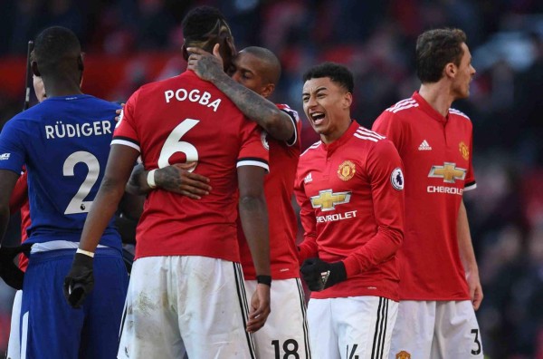 El Manchester United remonta y hunde al Chelsea