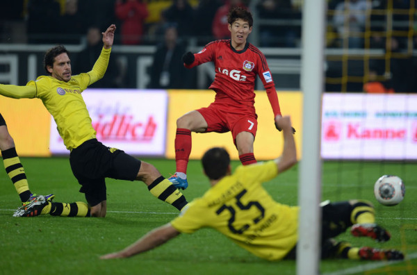 Bayer Leverkusen da un duro golpe al Borussia Dortmund