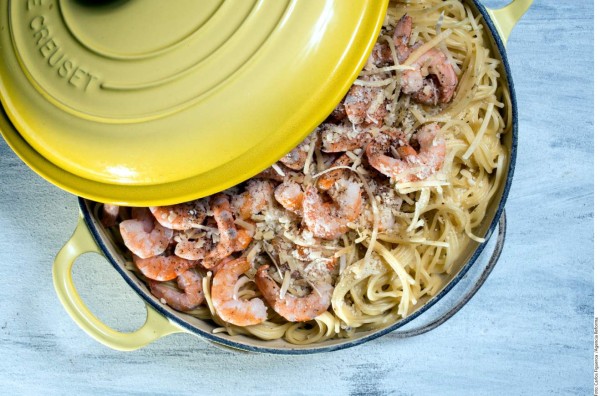 Espaguetis cremoso con camarones