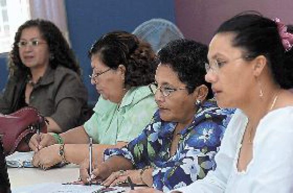 Alcaldía da primer paso para apoyar la educación