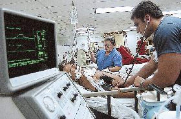Evalúan centros de salud y hospitales públicos