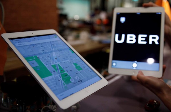 Uber obligará a conductores y pasajeros a usar mascarillas