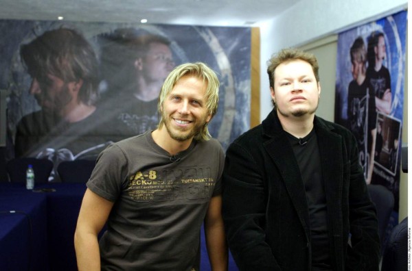 En febrero de 2016 sale álbum de Sin Bandera