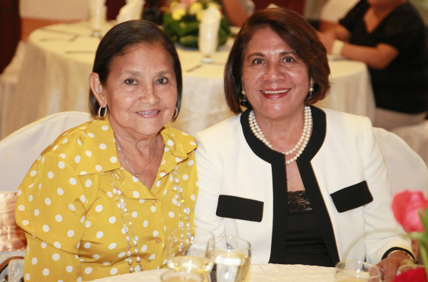 Festejo y acción de gracias en el IWC