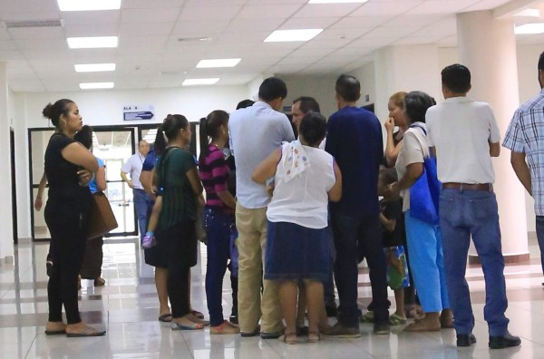 Departieron con la mujer que los acusó de plagio