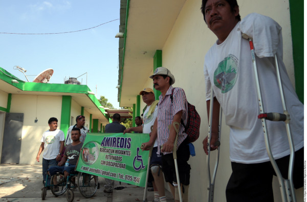 Hondureños mutilados recorren a pie México