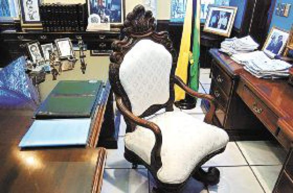 Dejarán acéfalas las gerencias municipales