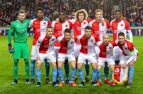 Futbolistas del Slavia de Praga en aislamiento tras positivo de coronavirus