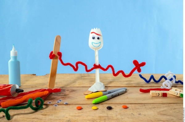 Crea tu propio Forky, como el de Toy Story