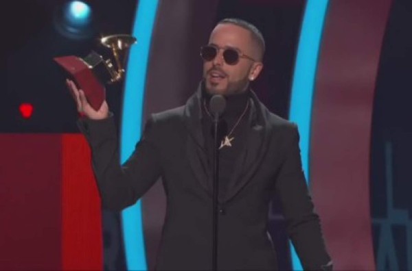 Siga los Latin Grammy minuto a minuto