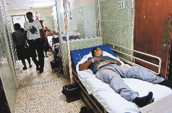 Sube el costo de los servicios en Hospital El Progreso