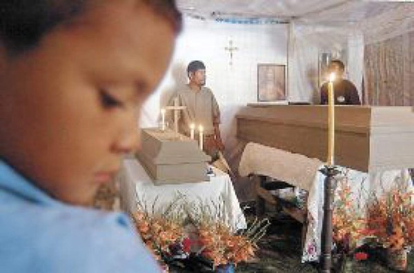 Niño y su abuela se calcinan