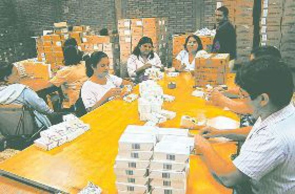 Desabastecidos los hospitales del país