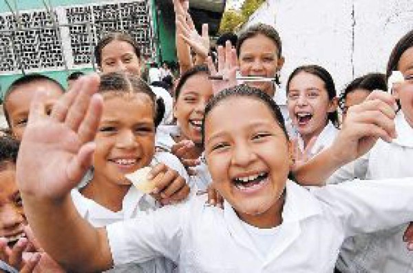 Siete mil niños recibirán salud bucal en jornada de educación