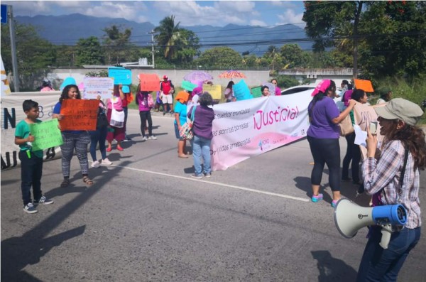 Un alto a los feminicidios exigen mujeres organizadas en Honduras