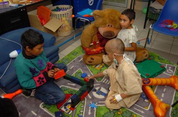 Al año se diagnostican 160 niños con cáncer en el Rivas