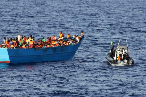 Rescatan a más de 250 migrantes frente a costas españolas