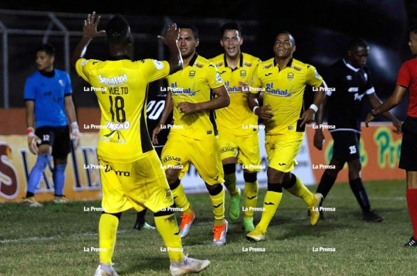 Remontada del Real España al Honduras Progreso en el Micheletti