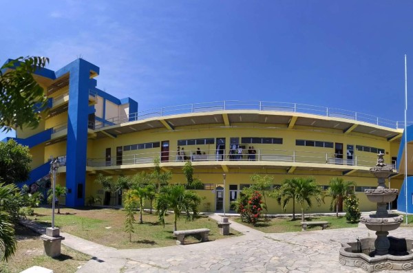 Centro universitario de Comayagua iniciará formación en aeropuertos