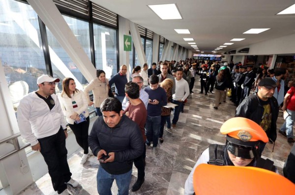 Observadores de la OEA celebran armonía y afluencia 'masiva' en comicios mexicanos