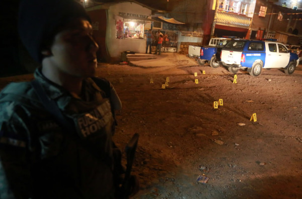 Atacan a tiros a seis estudiantes en Tegucigalpa, mueren tres