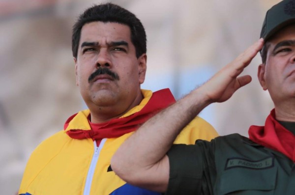 Maduro impedirá 'por las buenas o por las malas' que lo saquen del poder