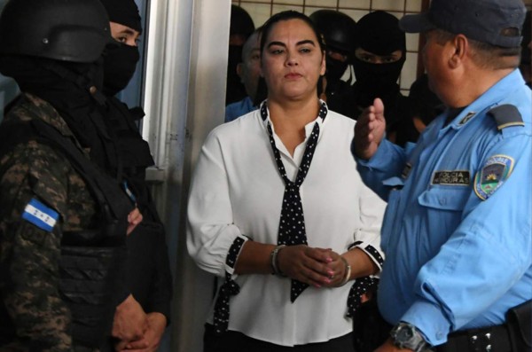 Rosa Elena ya está en los juzgados anticorrupción