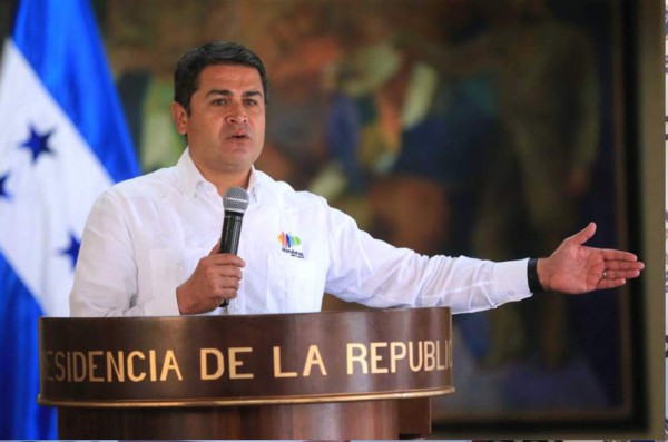 Juan Orlando Hernández cree 'altamente significativa' visita de embajadora Haley