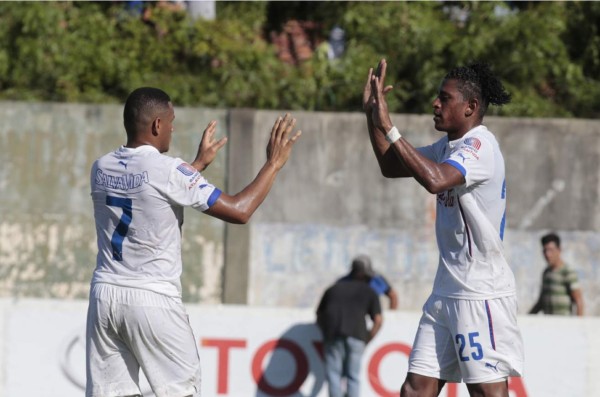 Olimpia cumple en el debut de Costly por la Copa Presidente