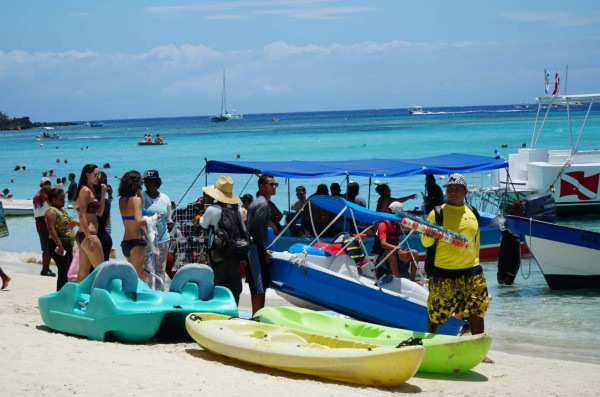 Más de 20,000 turistas salvadoreños han ingresado al país