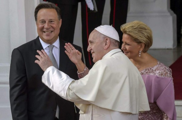 El presidente de Panamá agradece la 'voz de aliento' del papa para enfrentar conflictos