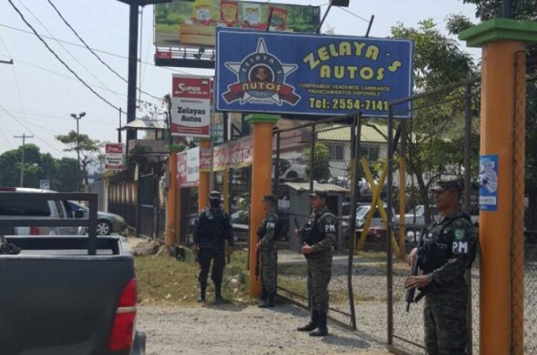 Autolote 'Zelaya' allanado en el bulevar del este de San Pedro Sula, Cortés.
