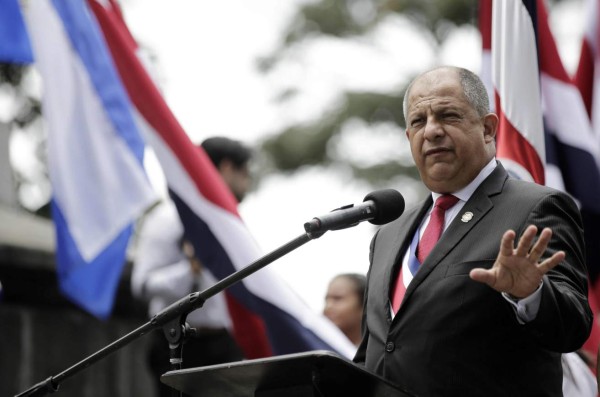 Costa Rica celebra sus 69 años sin ejército con un coro de niños