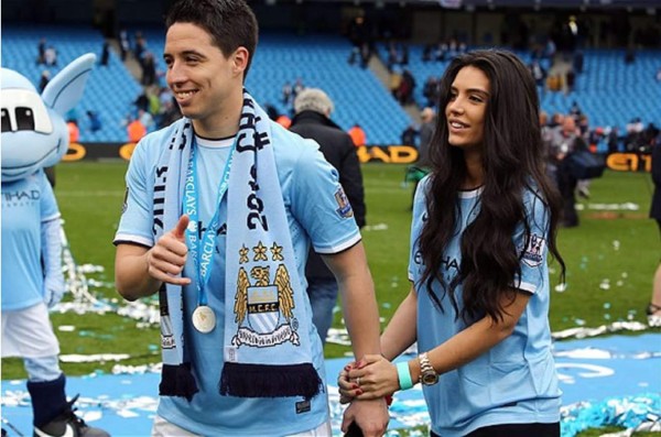 Nasri calla a su novia en Twitter después de que esta insultara a Deschamps