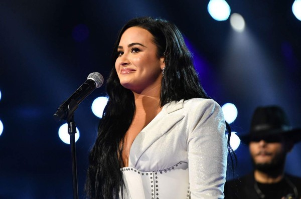 Demi Lovato aumenta de peso y presume sus nuevas curvas