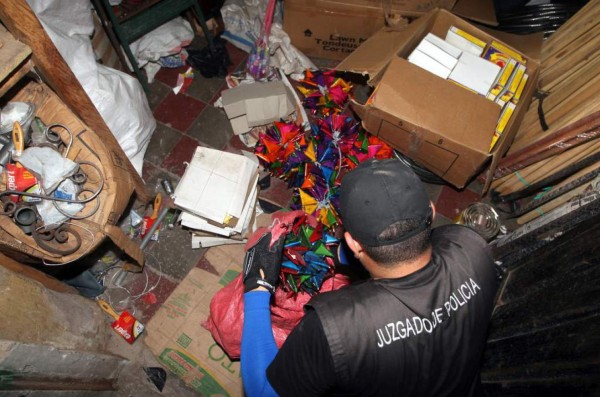 ¿Deben prohibir que menores manipulen pólvora para uso recreativo?