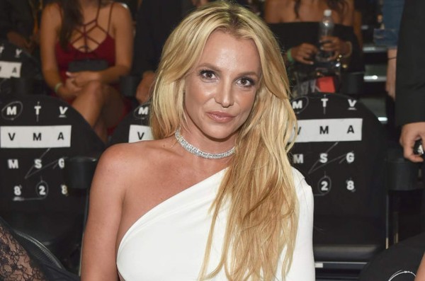 Britney Spears estrena sexi novio