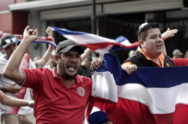 Presidente de Costa Rica pide solidaridad con nicaragüenses tras protestas