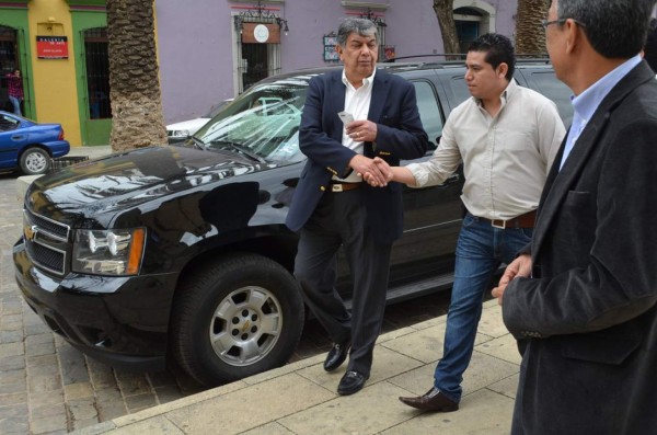 Exgobernador mexicano envuelto en el escándalo de casas de lujo 'fantasma' en Nueva York