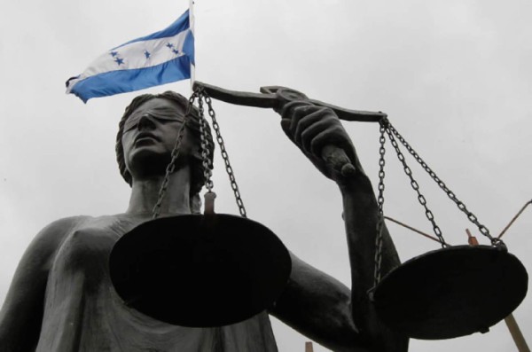 Condenan a militar por homicidio de un líder indígena Lenca