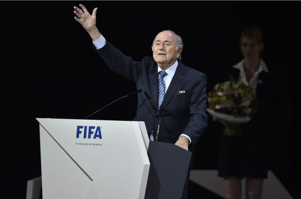 Blatter, presidente inmutable de la Fifa contra viento y marea