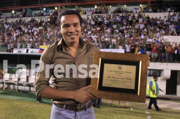 'Rambo' de León aún desea despedirse de la Selección de Honduras