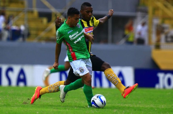 Real España ganó el clásico en el descuento y lidera en Honduras