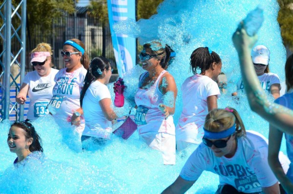 Sampedranos se solidarizan con instituciones en caminatas