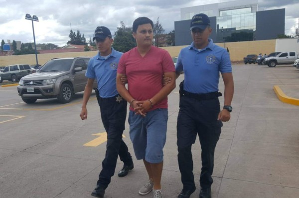 Lo capturan por robo y desmantelamiento de motocicletas en Comayagüela