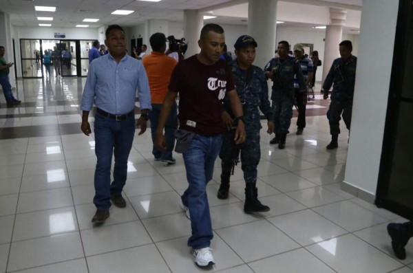 Cuatro policías de Tránsito son presentados en audiencia inicial