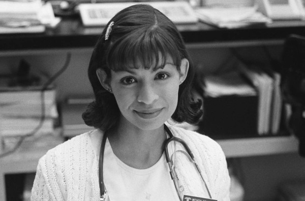 Una exactriz de la serie 'ER: Sala de Urgencias' muere a manos de la policía en EEUU