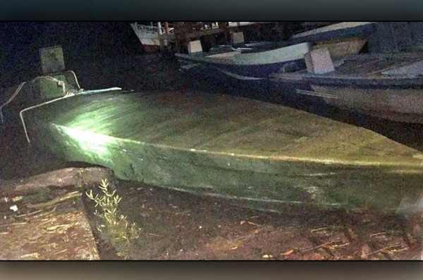 Interceptan semisumergible con 99 paquetes de droga en El Salvador