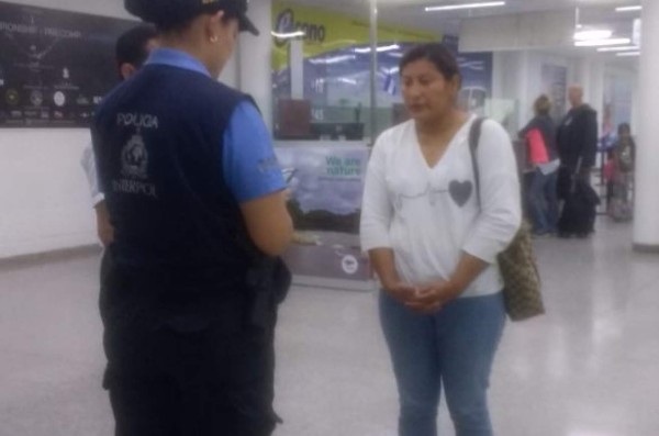 Capturan a hondureña con alerta roja internacional