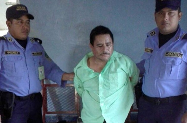 Hombre estrangula a su esposa y lo capturan en Comayagua